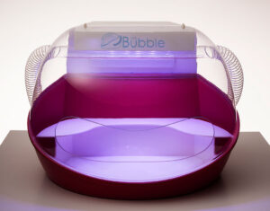 PCR bubble pour l’amplification génétique avec lampe UV en fonctionnement